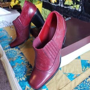 Antonio Melani designed leather Clog